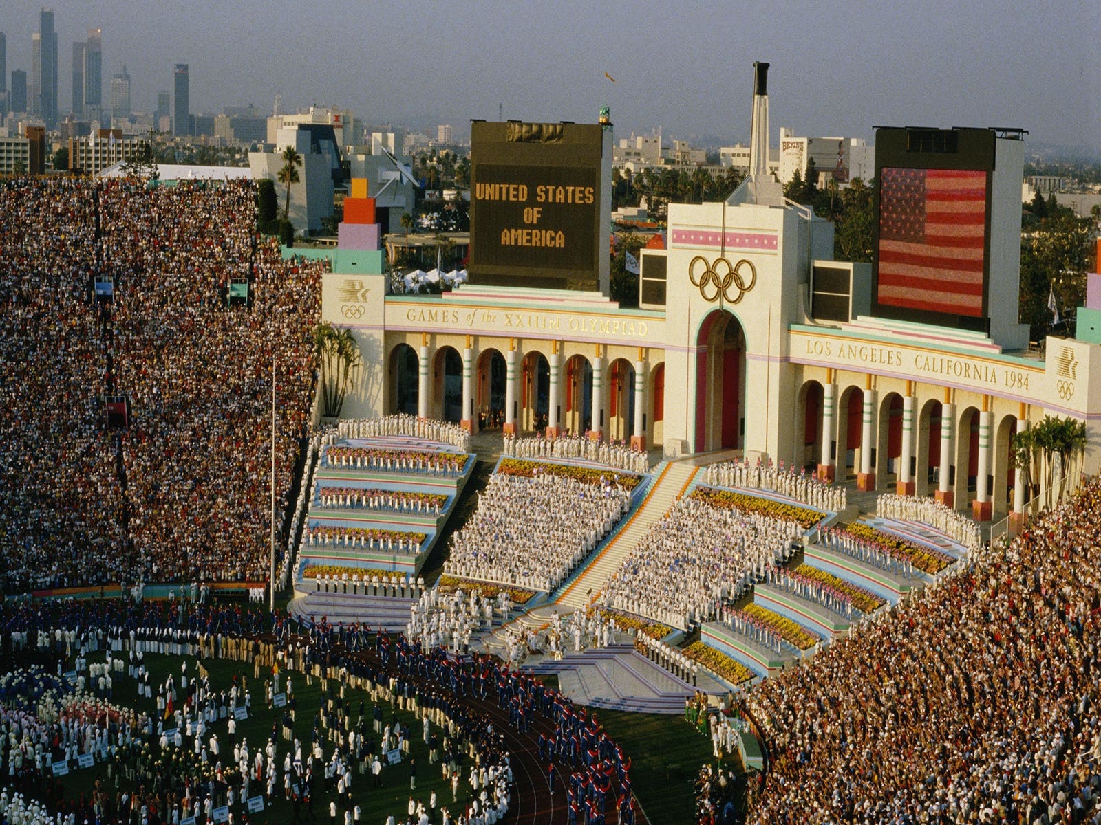 The Greatest Sports Moments in Los Angeles Coliseum History Discover